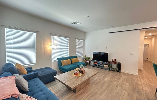 Gated Henderson 2-Bedroom 2.5-Bathroom Townhouse!