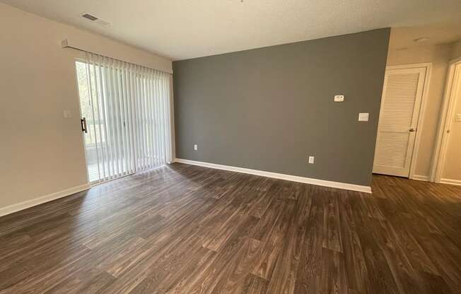 spacious living space with hardwood flooring at Palmetto Place, Fort Mill South Carolina