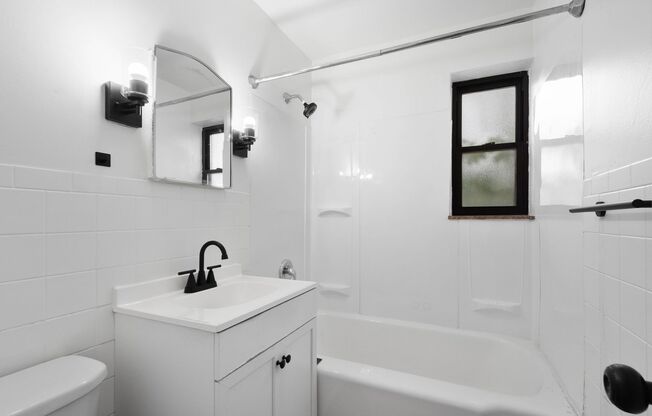 1 bed, 1 bath, 800 sqft, $450, Unit 2117 Brownsville Road - B21