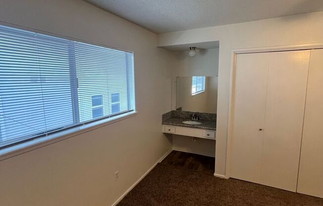 1 bed, 1 bath, 558 sqft, $1,850