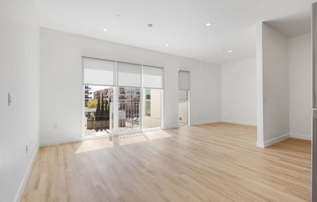 1 bed, 1 bath, 739 sqft, $2,995, Unit 306