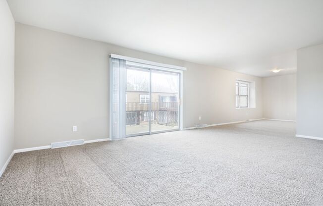 3 beds, 2 baths, 1,300 sqft, $2,480, Unit 3111-5