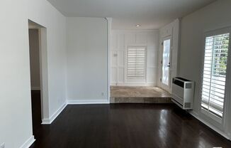 1 bed, 1 bath, 800 sqft, $3,600