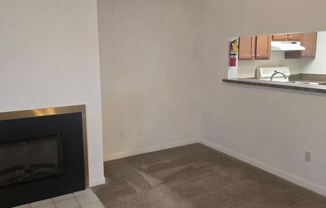 1 bed, 1 bath, 709 sqft, $850, Unit PG 0324