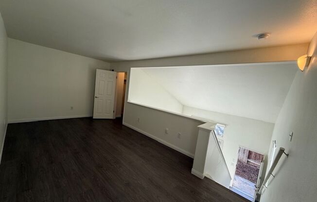 1 bed, 1 bath, 650 sqft, $1,615, Unit B5