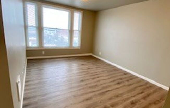 1 bed, 1 bath, 453 sqft, $1,395, Unit 403