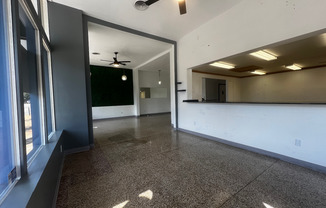Lindell Park Apartments