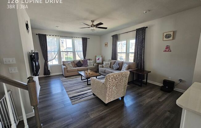 128 LUPINE DR