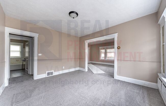 121 Logan St