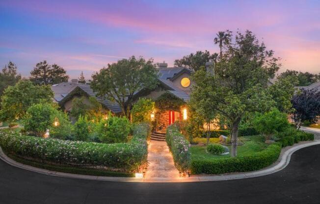 3004 ASTORIA PNES CIR