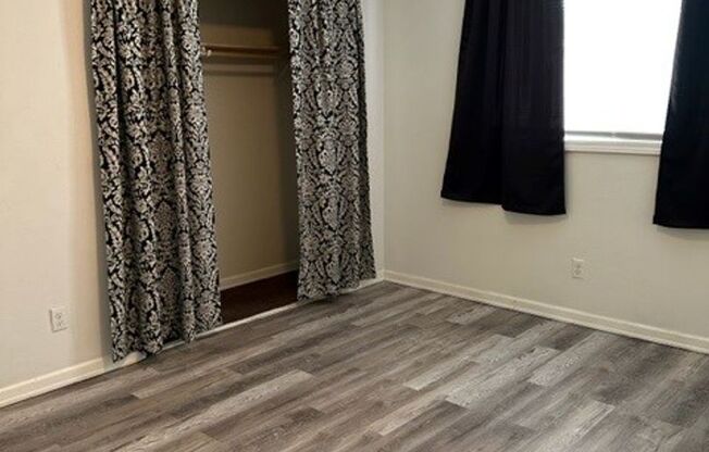 2 beds, 1 bath, 900 sqft, $1,425, Unit Unit 3