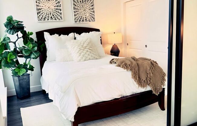 1 bed, 1 bath, 450 sqft, $3,399, Unit 410-912