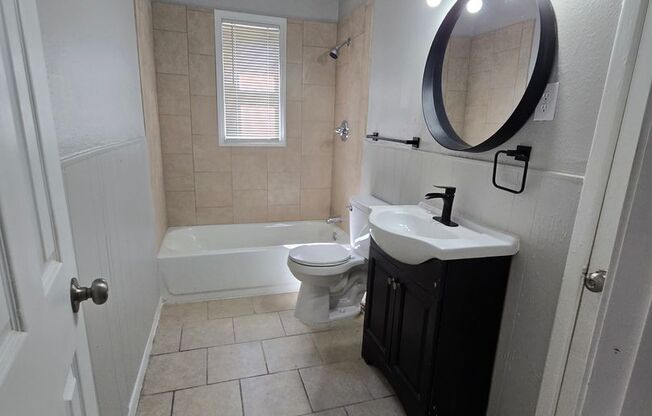 4 Success Realty is now offering this 3 Bedroom 1 bathroom home