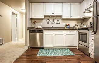 2 beds, 1 bath, 750 sqft, $1,850, Unit 409