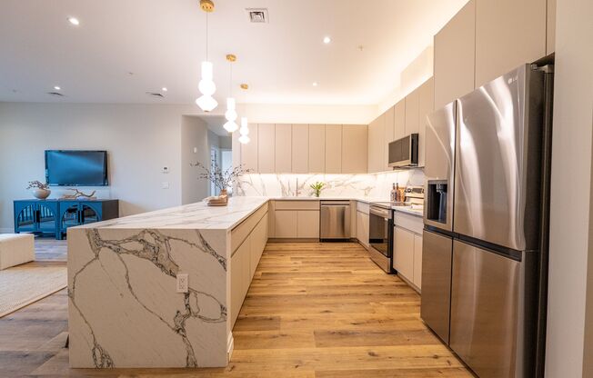 1722 Summit