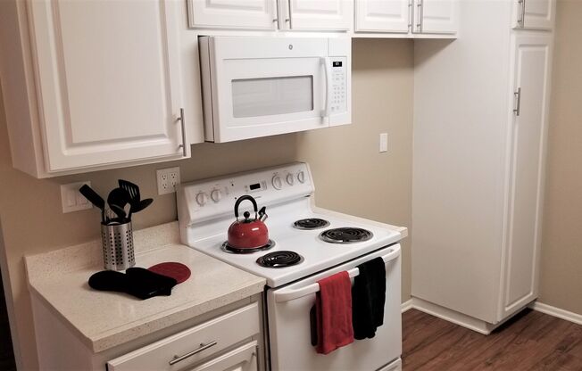 1 bed, 1 bath, 750 sqft, $2,125, Unit Unit 02H