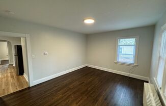 2 beds, 1 bath, $1,850, Unit 59