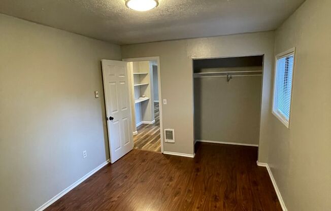 2 beds, 1 bath, $1,650