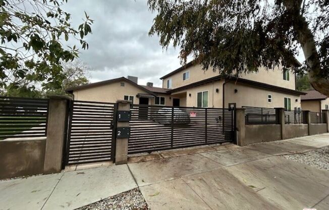 5062 TOPANGA CYN BLVD