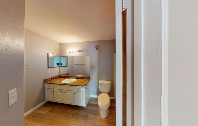 3 beds, 2 baths, $1,750, Unit Unit 1228