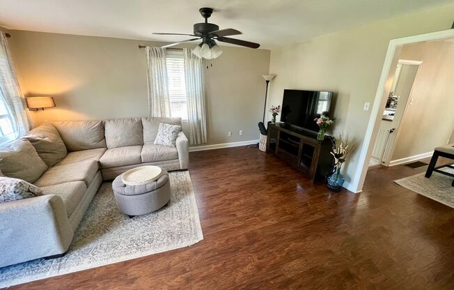 Gorgeous 3-Bedroom Home in Drexel Hill with Garage! Available mid-May!