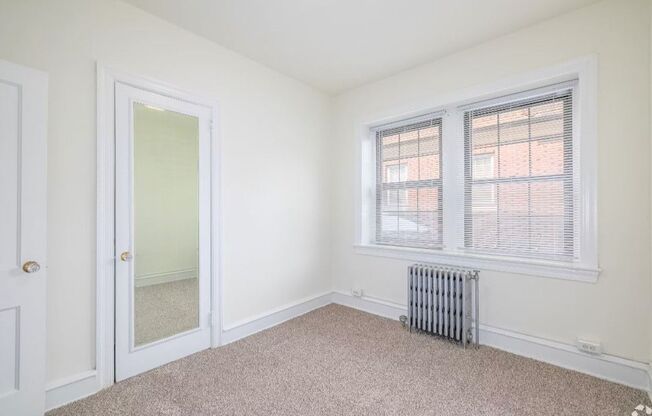 2 beds, 1 bath, 750 sqft, $1,319, Unit W104