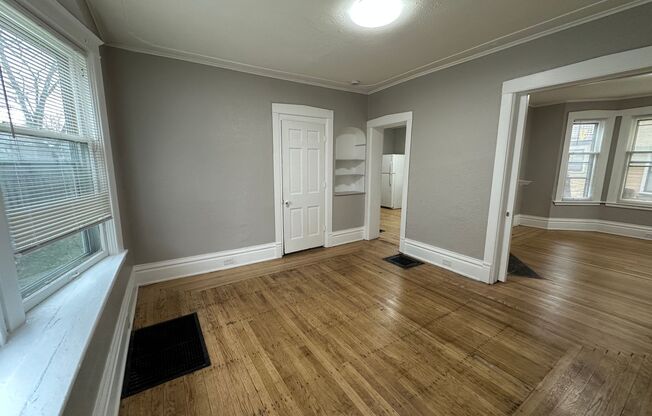 823 Geneva SE