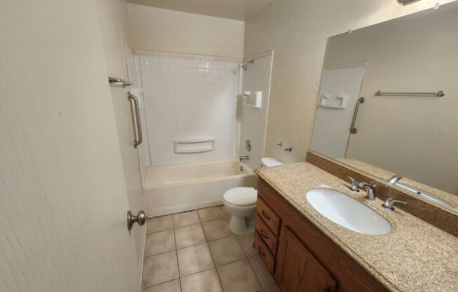 2 beds, 1 bath, $1,575