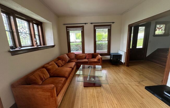 310-312 S Aurora Street