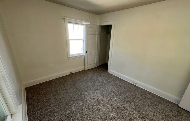 3 beds, 1 bath, $1,995