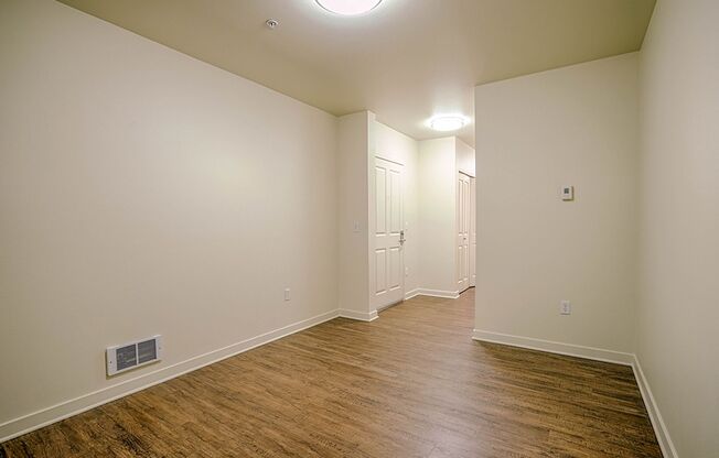 1 bed, 1 bath, 751 sqft, $2,500, Unit 212