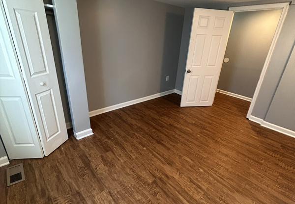 240 Riverview Ave Apt 1ST