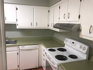 2 beds, 1 bath, $1,475