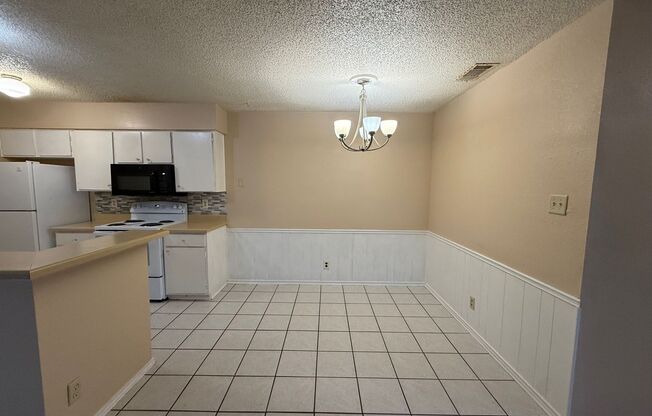 11606 Castle Rock Ct