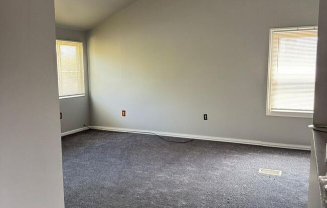Detached Garage- 2 bathrooms - Section 8 Accepted !