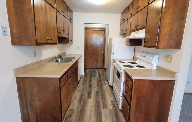 1 bed, 1 bath, 900 sqft, $675, Unit 106