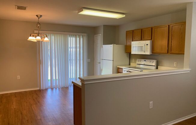 3 beds, 2 baths, $1,750