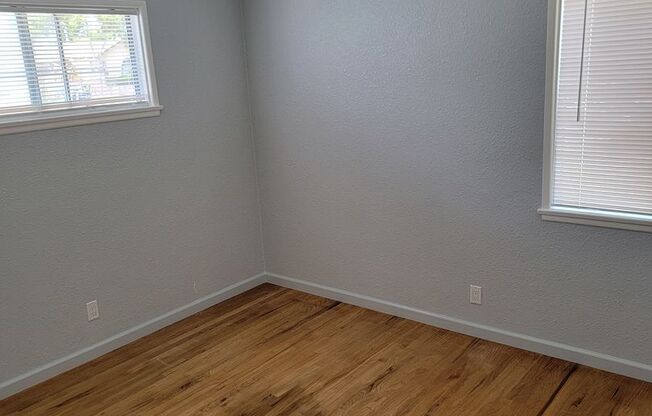 Large 3 bedroom 1 bath house for rent.