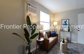 1 bed, 1 bath, $895, Unit 3320 Greenwood Blvd #06