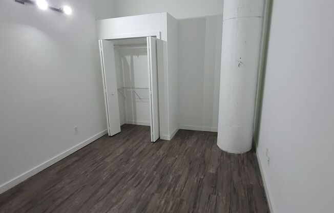 2 beds, 1 bath, 1,200 sqft, $2,000, Unit 302