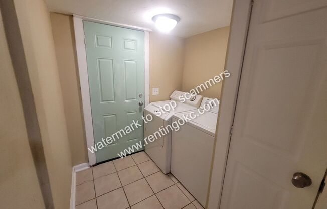 1 bed, 1 bath, $895