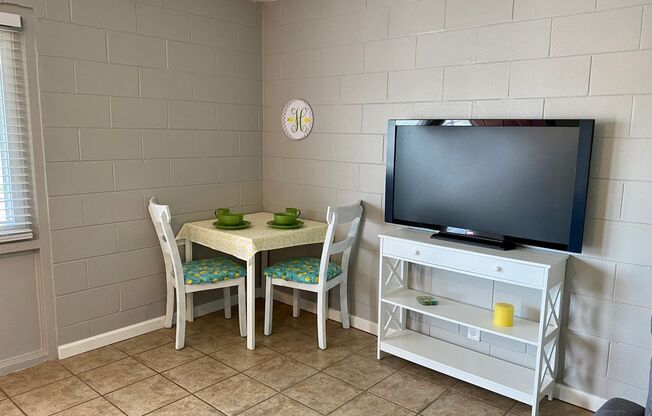 1 bed, 1 bath, $900