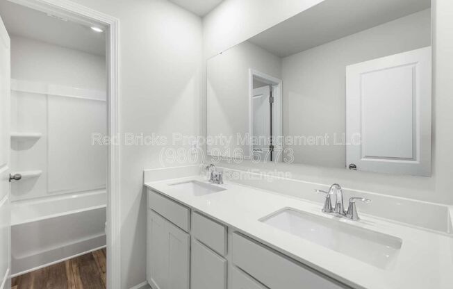 5 beds, 2.5 baths, 2,306 sqft, $2,245