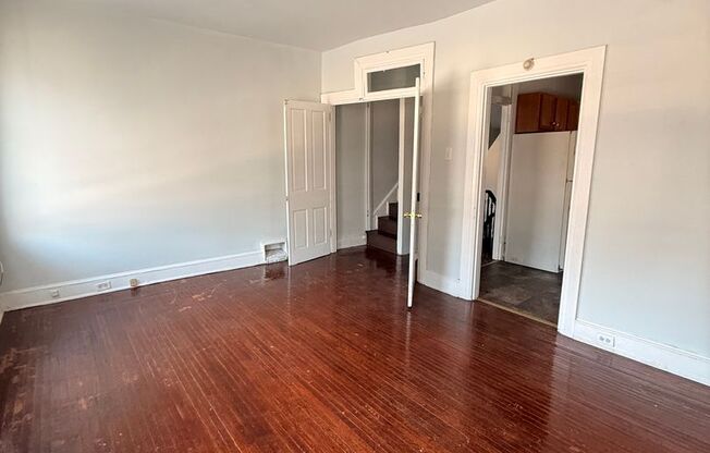 128 E New Street