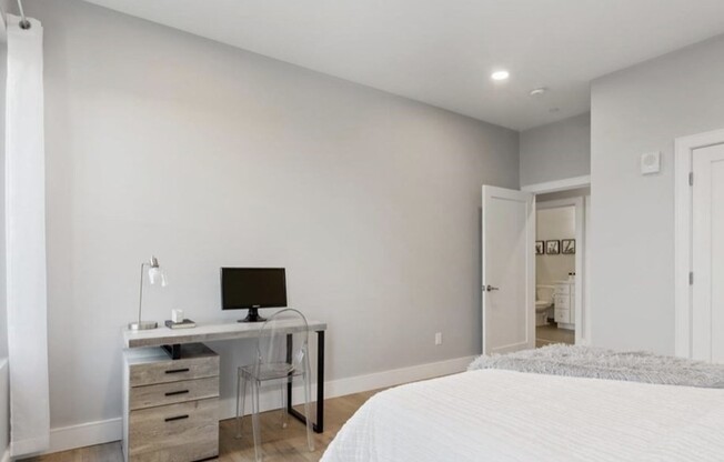 2 beds, 2 baths, 1,209 sqft, $4,570, Unit 501