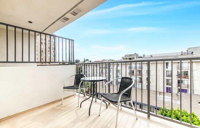 1 bed, 1 bath, 761 sqft, $2,850, Unit 204
