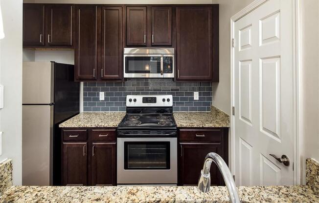 Kitchen Interior at Park Summit, Apartments Decatur, GA