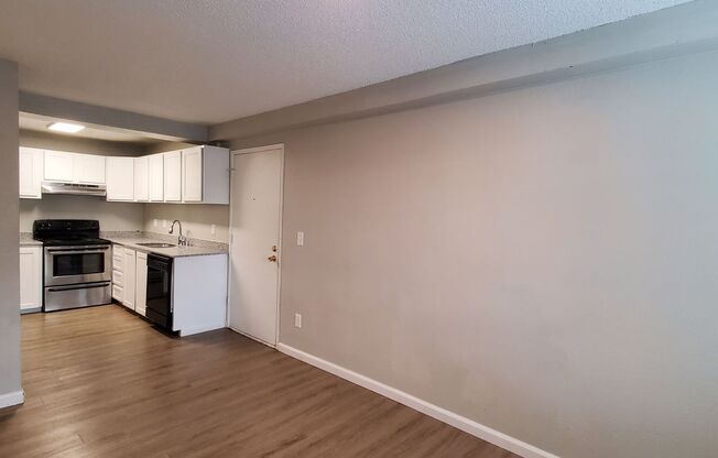 3 beds, 2 baths, 643 sqft, $2,450, Unit A103