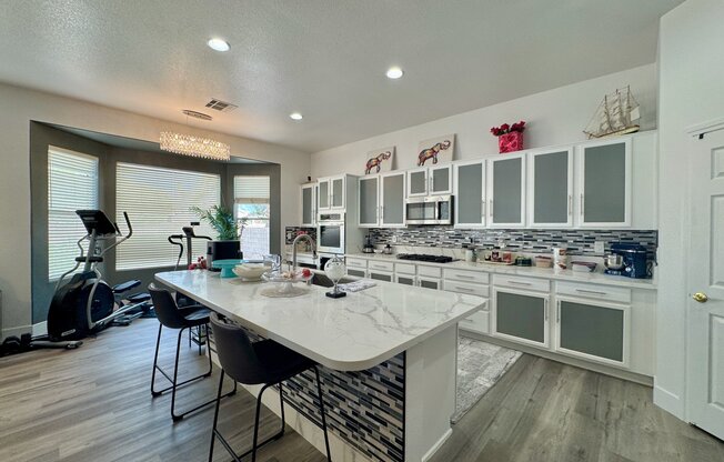 5422 NESTLED MOON CT