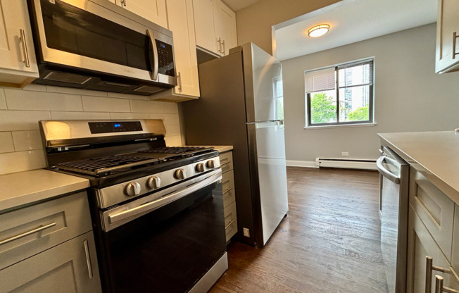 1 bed, 1 bath, 650 sqft, $1,600, Unit 6954-519